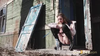 Pissing Games