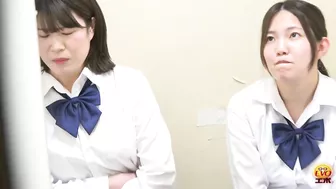 DLEE-687 02 Hidden footage: friendship collapse over the toilet! Schoolgirls big fight for the turn to pee
