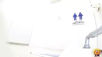 DLEE-720 03 Nurses at the bladder limit with pee protruding halfway! Japanese style toilet voyeur
