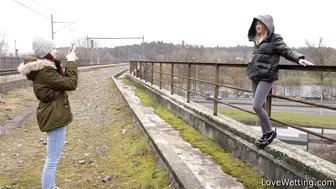 Tina Gold - Too many selfies