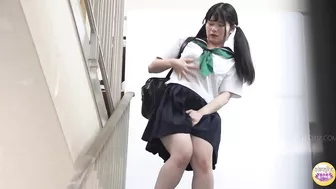 DLSL-594 01 Explosive urination scenes of women who find pleasure in the urge to urinate. (Aphrodisiac mixed drinks)