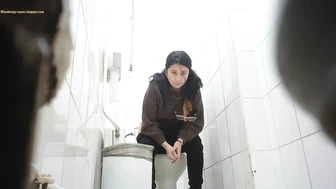 Shopping Centre Toilet 2022 (190-199)