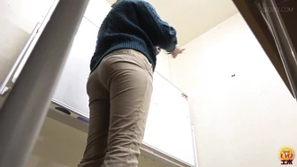 DLEE-765 04 Hidden camera: Forbidden incontinence of a neat female teacher.