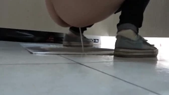High School Girls Peeing 4