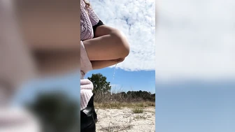 kyleighreese - Pissing Compilation