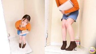 DLSL-646 01 Bladder-full female college student sneaks out of lecture to urinate
