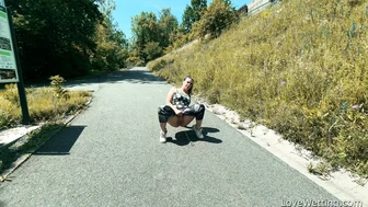 Veronika - Pissing Scene