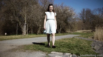 Riddy - Pissing Scene