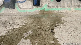 Daphne - Pissing Scene