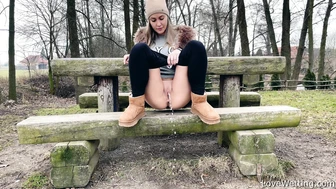 Naomi Bennet - Pissing Scene