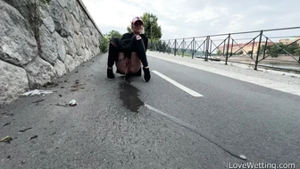 Claudia - Pissing Scene