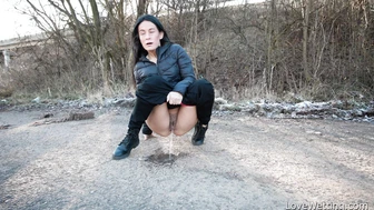 Lexi Dona - Pissing Scene