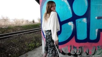 Mery Secret - Pissing Scene
