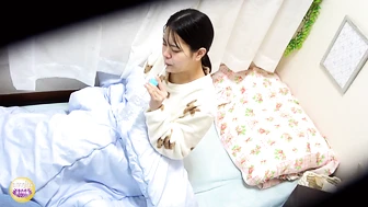 DLSL-674 02 Trouble in the girls' dormitory! Urinating in the nick of time.