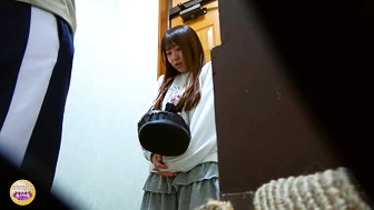 DLSL-674 02 Trouble in the girls' dormitory! Urinating in the nick of time.