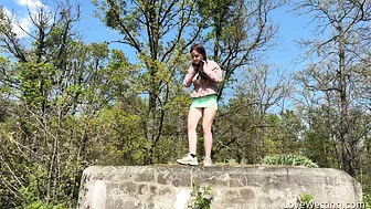 Trisha - Pissing Scene