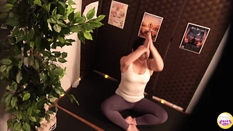 DLSL-675 04 A long line forms in the toilet of a yoga studio, and someone urinates profusely