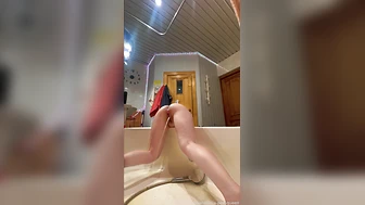 peestella - Pissing Compilation 07