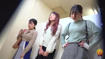 DLEE-684 06 Hidden shooting: women waiting for a long time at the toilet door before peeing