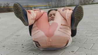 Ally Style - Peach pants