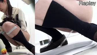 DLEE-161 02 Teacher, can I go to the toilet please