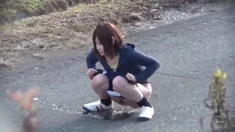 DJKN 01-02 Jogging voyeurism Women forced to pee in open field Nowhere to hide!