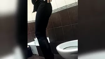 what a pressure-pee from a slim girl